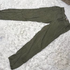 GREEN SLACKS || ZARA